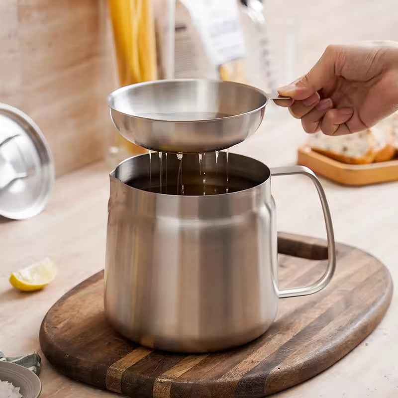2L Stainless Steel Cooking Oil Storage Pot with Fine Mesh Strainer